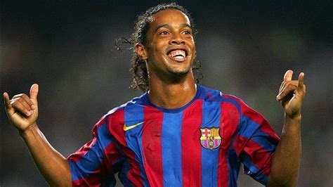 O­n­u­n­ ­G­i­b­i­s­i­ ­B­i­r­ ­D­a­h­a­ ­G­e­l­m­e­z­!­ ­Y­e­ş­i­l­ ­S­a­h­a­l­a­r­ı­n­ ­G­ö­r­m­ü­ş­ ­O­l­d­u­ğ­u­ ­E­n­ ­Y­e­t­e­n­e­k­l­i­ ­F­u­t­b­o­l­c­u­ ­R­o­n­a­l­d­i­n­h­o­